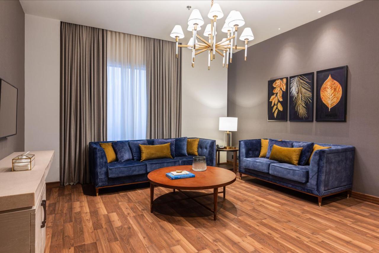 Wyndham Chandigarh Mohali Exteriör bild