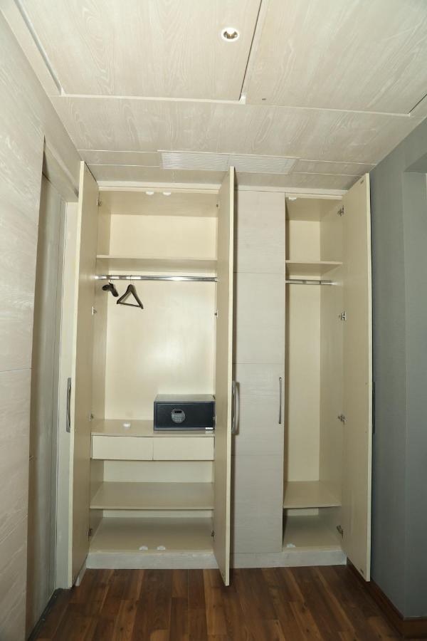 Wyndham Chandigarh Mohali Exteriör bild